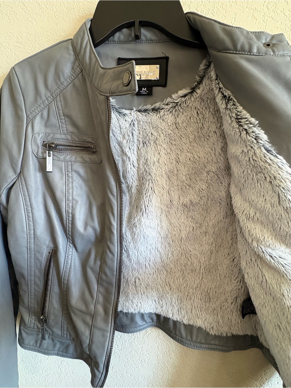 JouJou Women’s Gray Faux Leather Moto Jacket with Plush Lining, Sz M